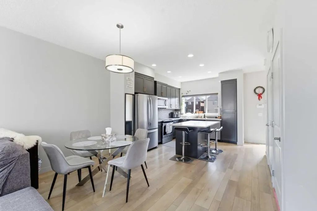 9060 52 Street NE Calgary AB T3J 0V7