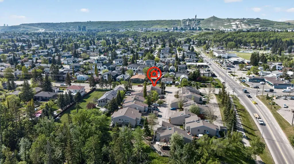 8544 48 Avenue NW Calgary AB T3B 2A6