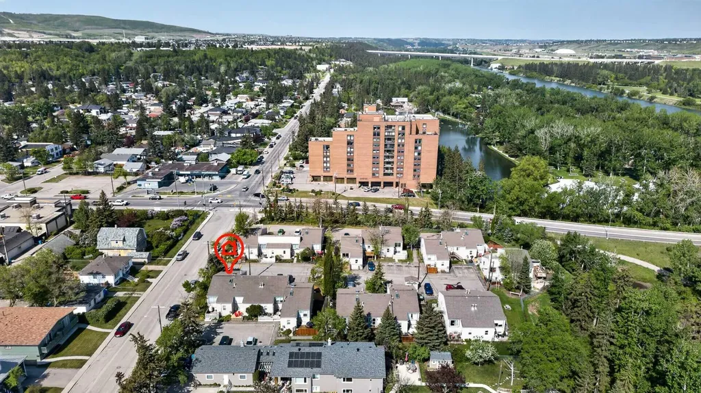 8544 48 Avenue NW Calgary AB T3B 2A6
