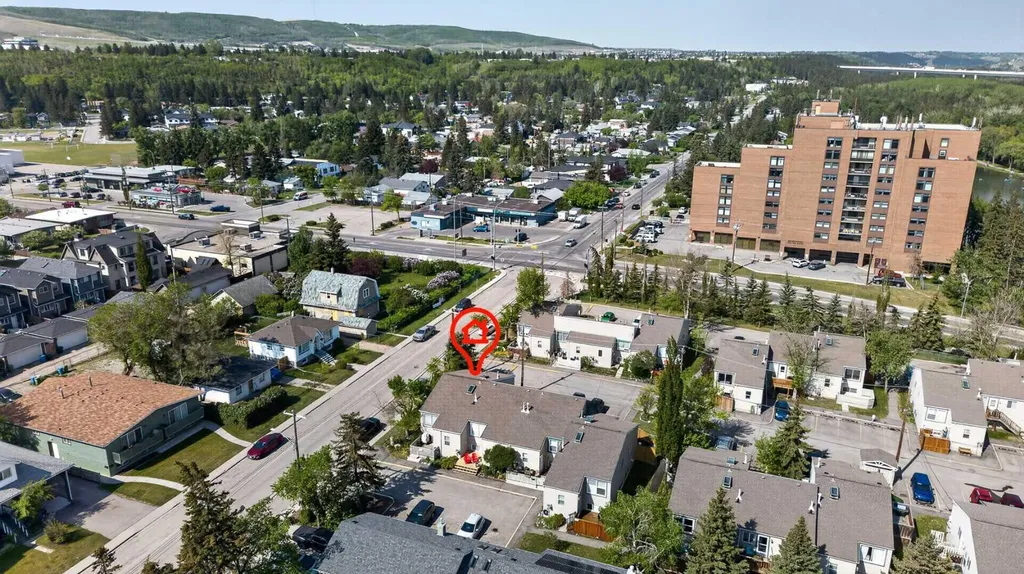 8544 48 Avenue NW Calgary AB T3B 2A6