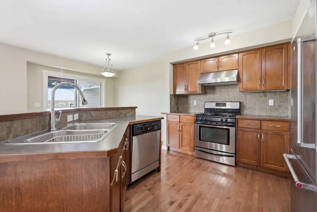 555 Panamount Boulevard Calgary AB T3K 0H2
