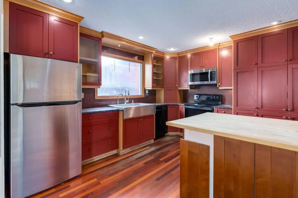 80 Macewan Glen Road NW Calgary AB T3K 2C6