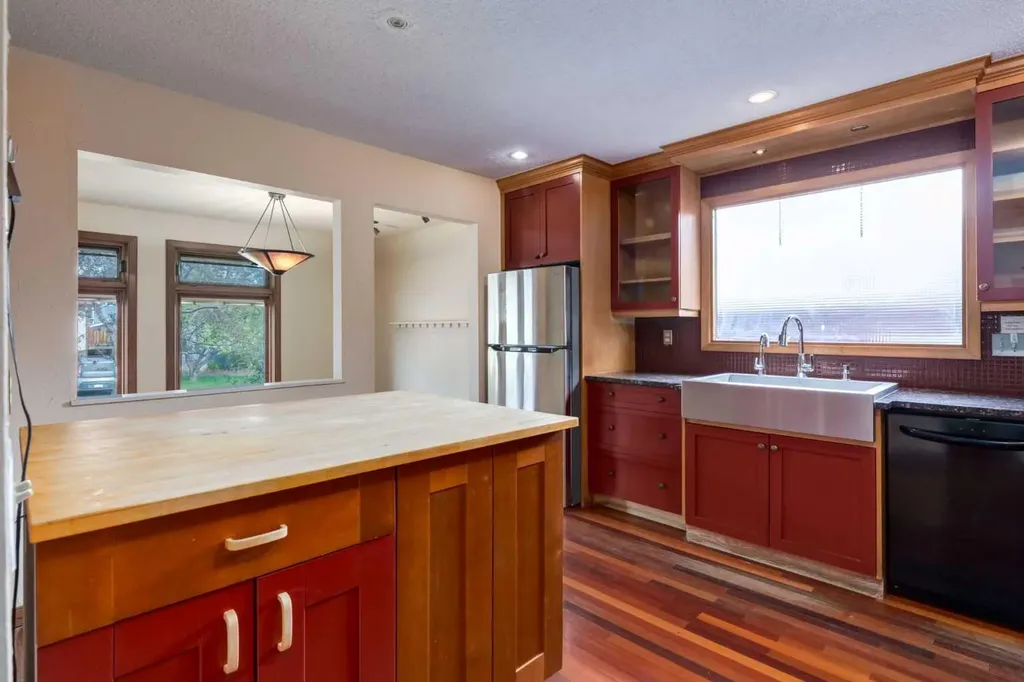 80 Macewan Glen Road NW Calgary AB T3K 2C6