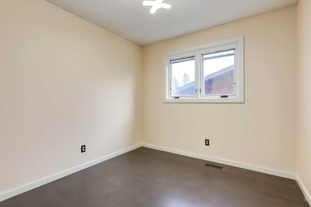80 Macewan Glen Road NW Calgary AB T3K 2C6