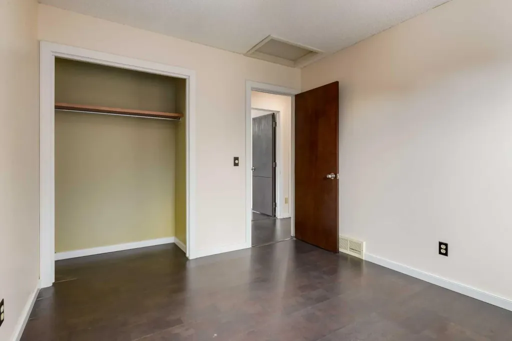 80 Macewan Glen Road NW Calgary AB T3K 2C6