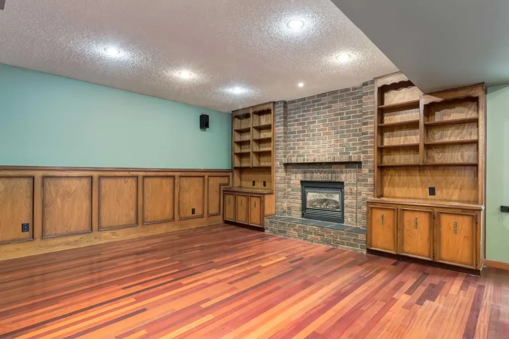 80 Macewan Glen Road NW Calgary AB T3K 2C6