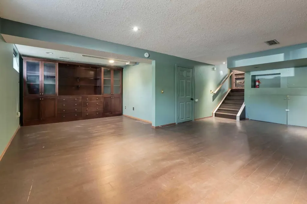 80 Macewan Glen Road NW Calgary AB T3K 2C6