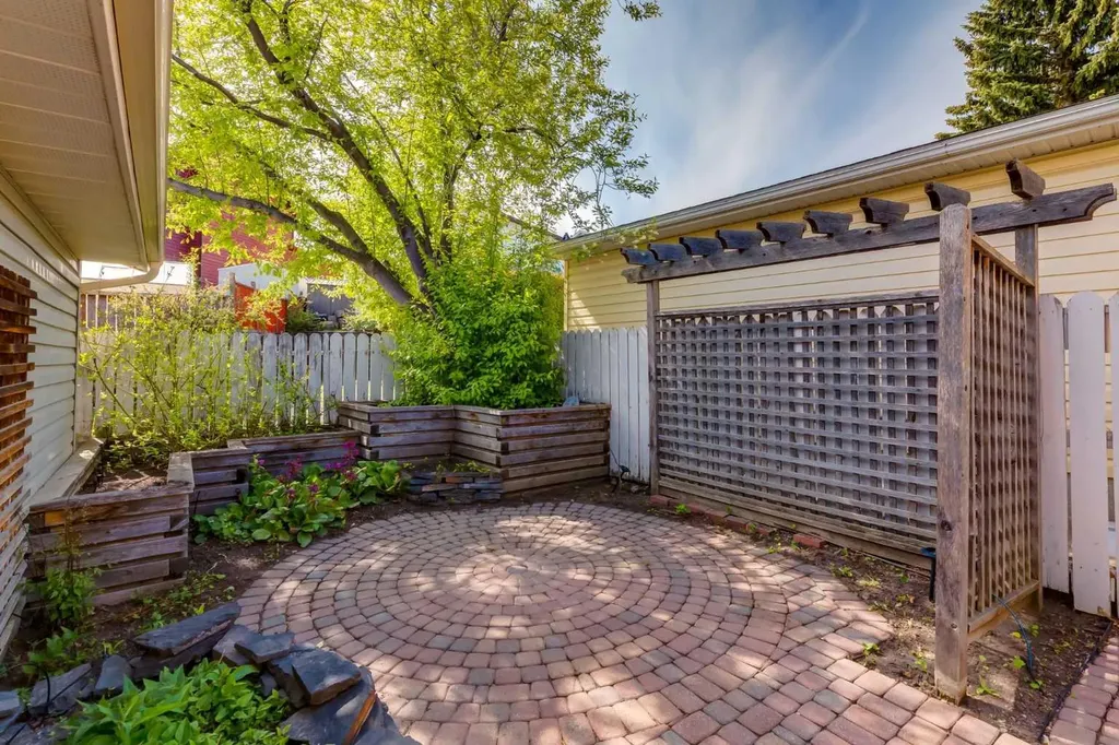 80 Macewan Glen Road NW Calgary AB T3K 2C6