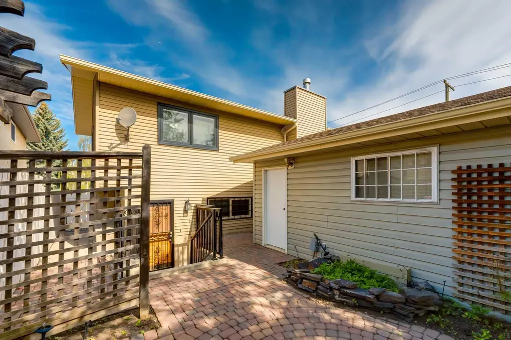 80 Macewan Glen Road NW Calgary AB T3K 2C6