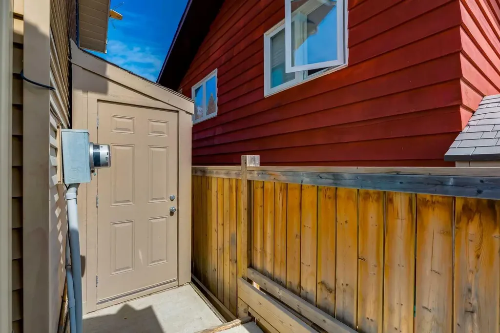 80 Macewan Glen Road NW Calgary AB T3K 2C6