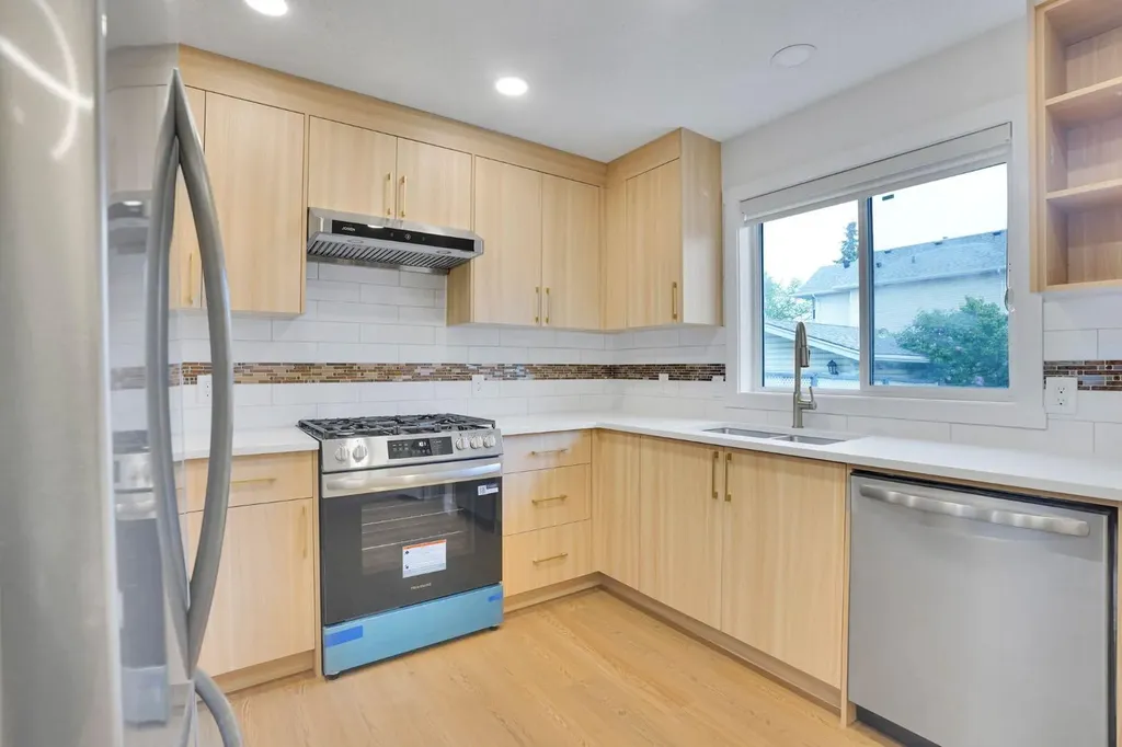 112 Martinglen Close NE Calgary AB T3J 3N1