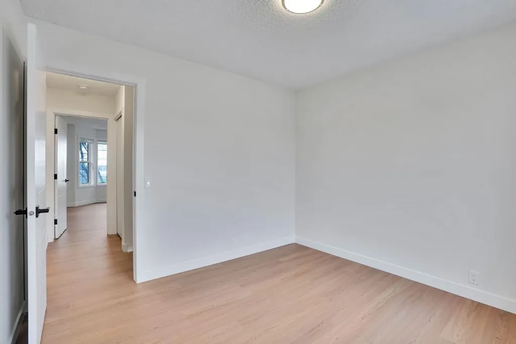 112 Martinglen Close NE Calgary AB T3J 3N1