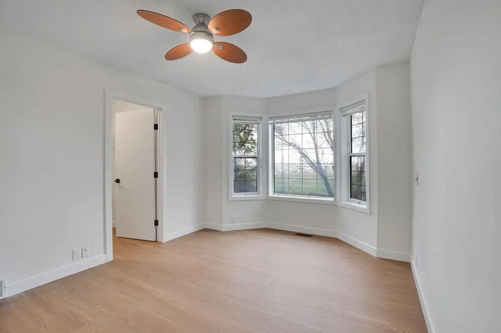 112 Martinglen Close NE Calgary AB T3J 3N1