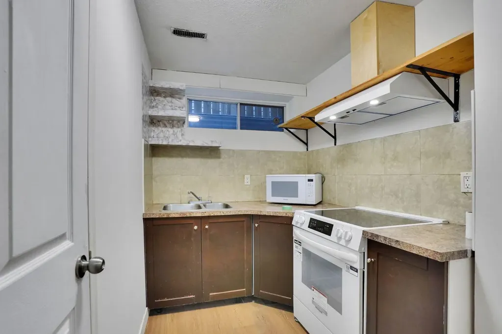 112 Martinglen Close NE Calgary AB T3J 3N1