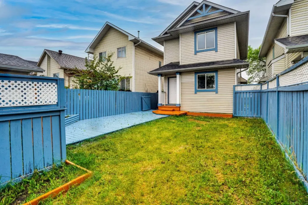 112 Martinglen Close NE Calgary AB T3J 3N1