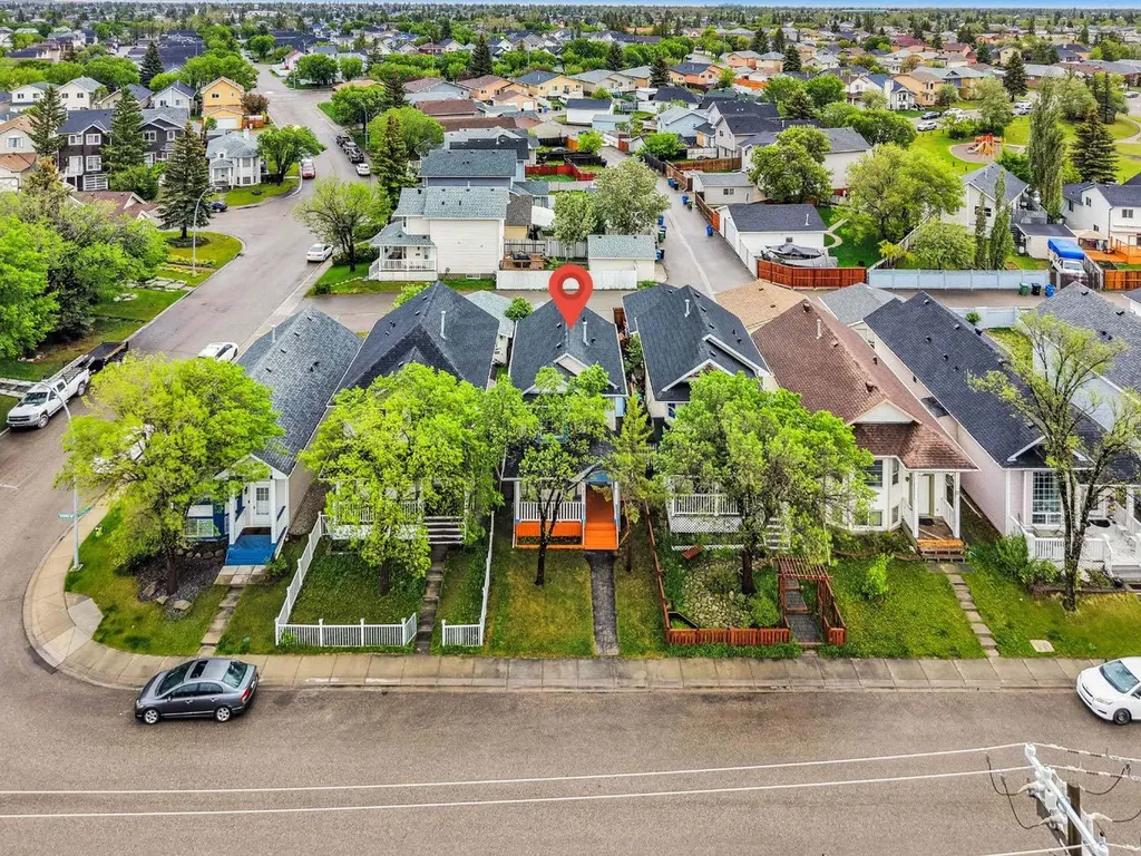 112 Martinglen Close NE Calgary AB T3J 3N1