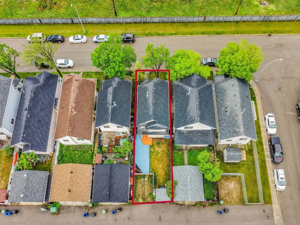 112 Martinglen Close NE Calgary AB T3J 3N1