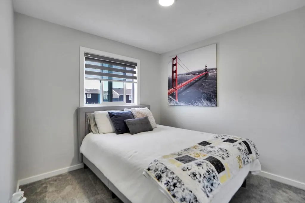 112 Langwell Common SE Airdrie AB T4A 3P4