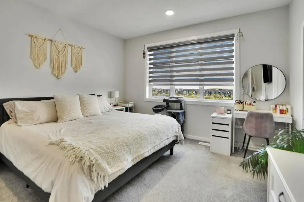 112 Langwell Common SE Airdrie AB T4A 3P4