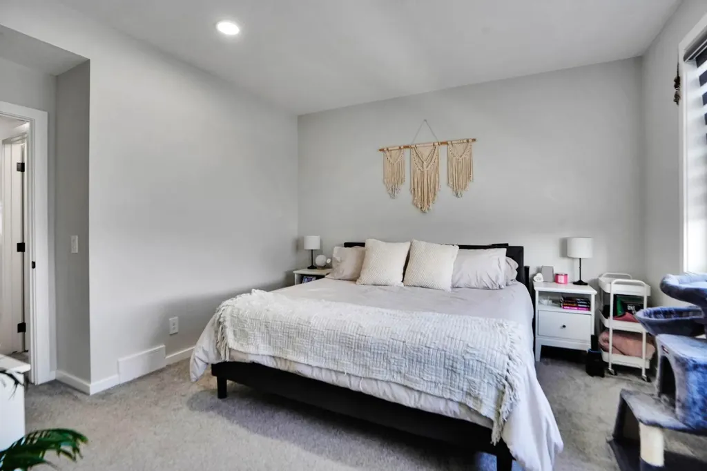 112 Langwell Common SE Airdrie AB T4A 3P4