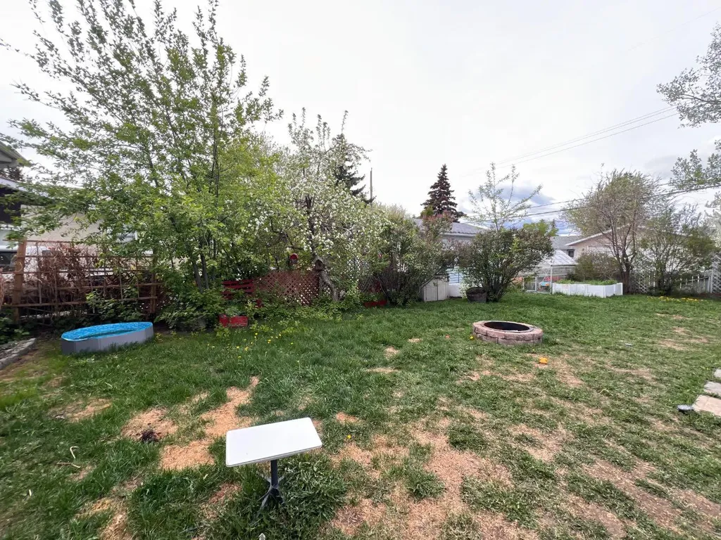 9636 108 Avenue Grande Prairie AB T8V 1N4