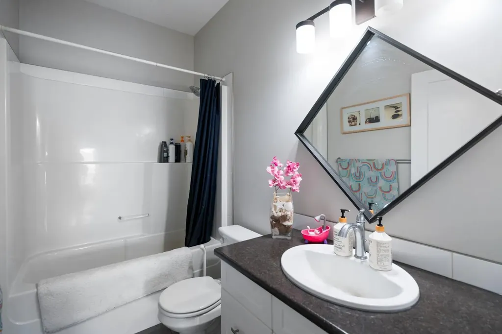 2304 62 Street Camrose AB T4V5J8