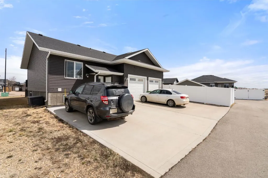 2304 62 Street Camrose AB T4V5J8