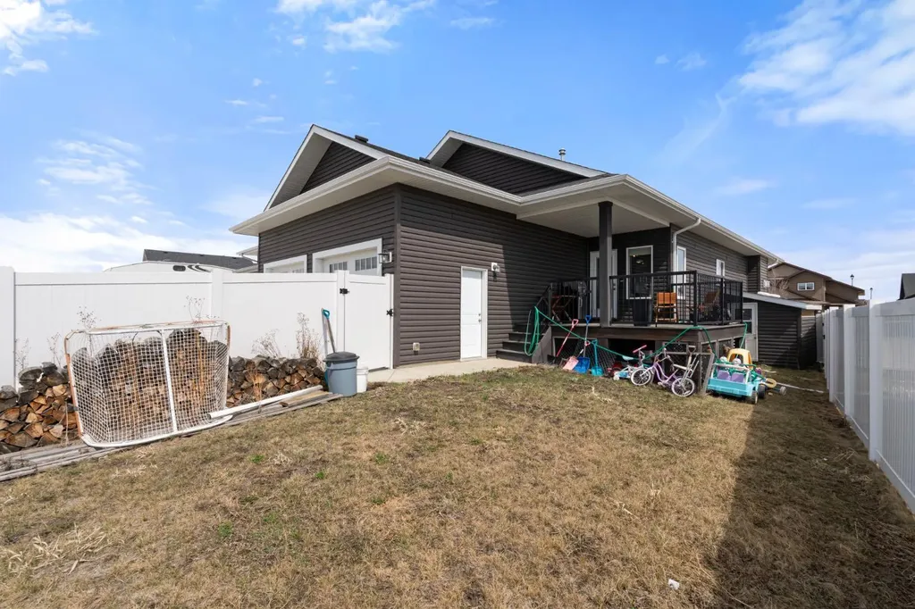 2304 62 Street Camrose AB T4V5J8