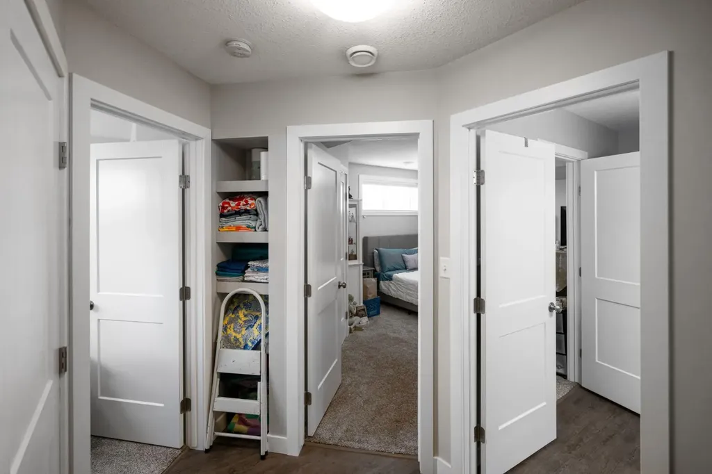 2304 62 Street Camrose AB T4V5J8