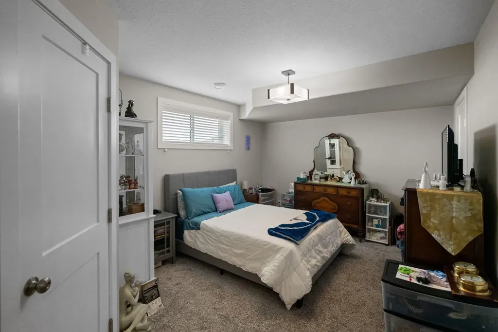 2304 62 Street Camrose AB T4V5J8