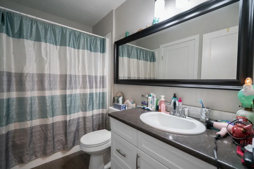 2304 62 Street Camrose AB T4V5J8