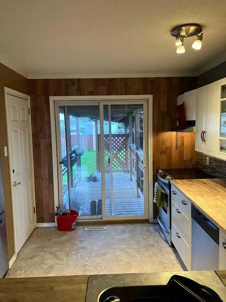 519 5 Avenue Fox Creek AB T0H 1P0