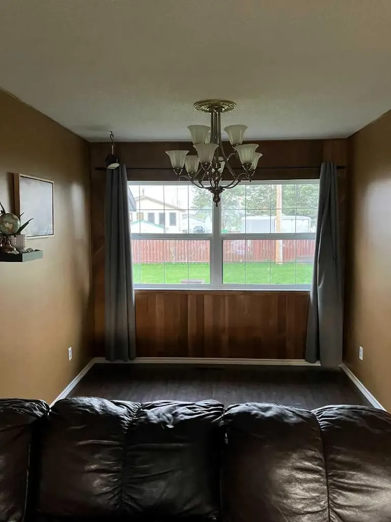 519 5 Avenue Fox Creek AB T0H 1P0