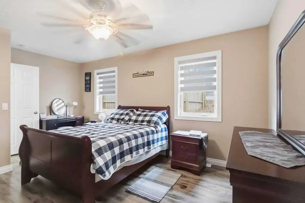 445 Beacon Hill Drive Fort Mcmurray AB T9H 2R7