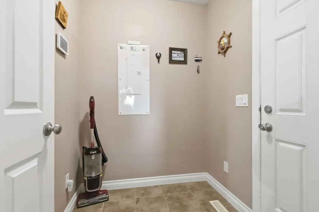 445 Beacon Hill Drive Fort Mcmurray AB T9H 2R7