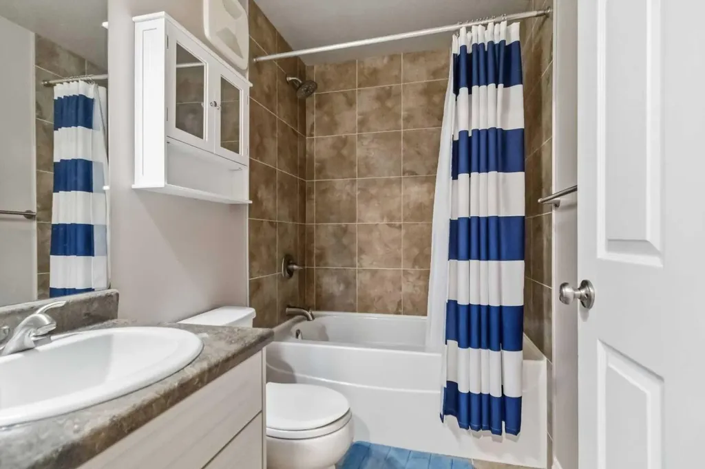 445 Beacon Hill Drive Fort Mcmurray AB T9H 2R7