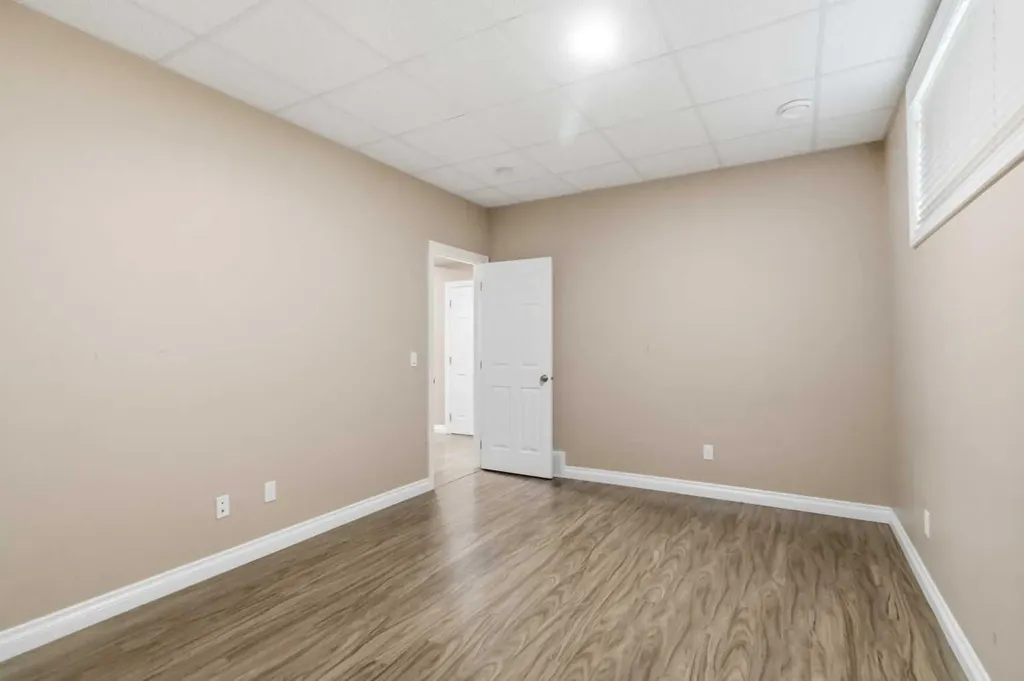 445 Beacon Hill Drive Fort Mcmurray AB T9H 2R7