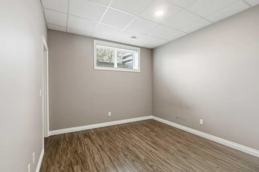 445 Beacon Hill Drive Fort Mcmurray AB T9H 2R7