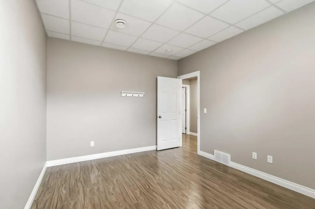 445 Beacon Hill Drive Fort Mcmurray AB T9H 2R7