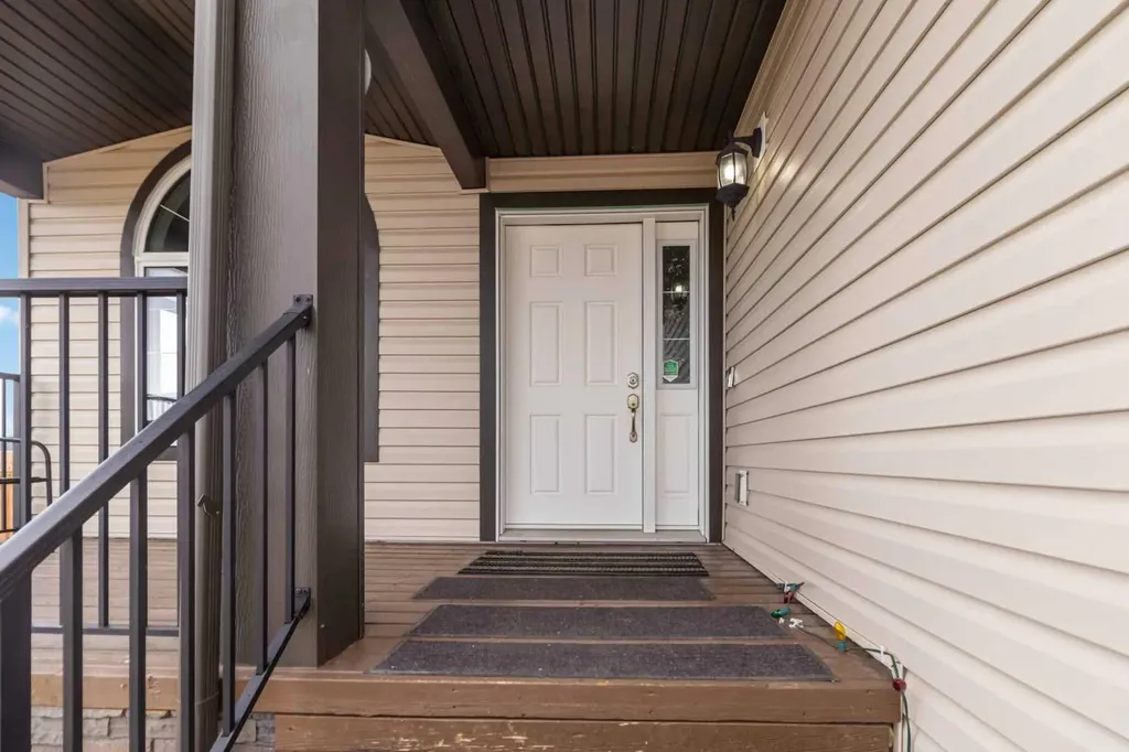 445 Beacon Hill Drive Fort Mcmurray AB T9H 2R7