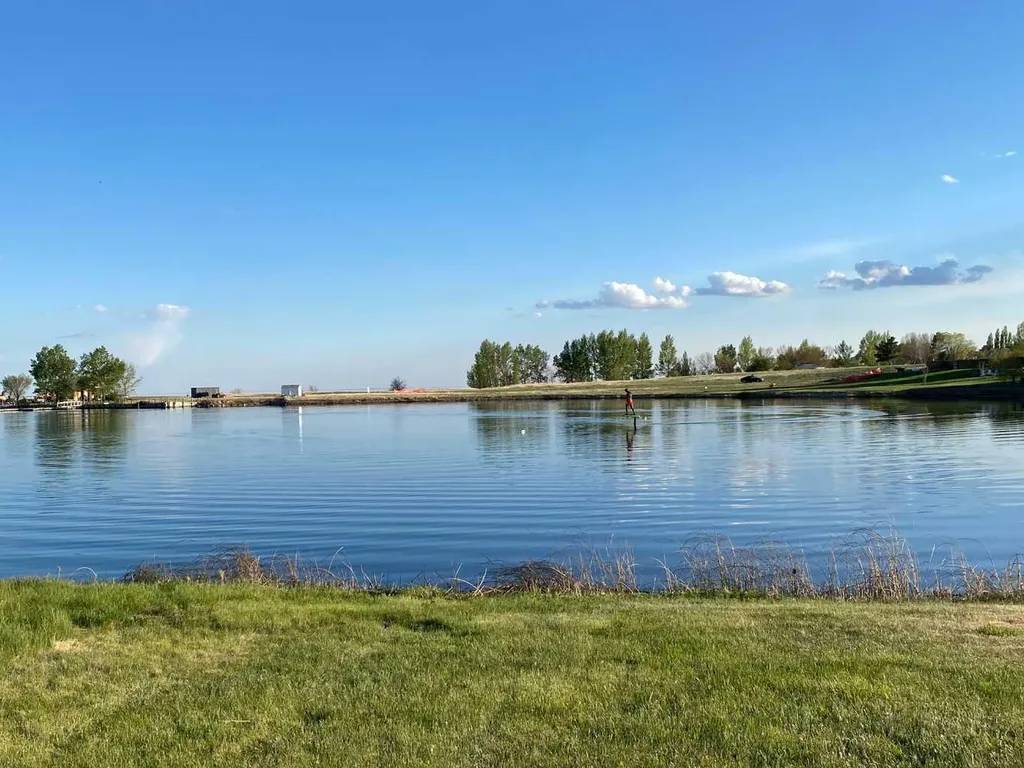 4 Kingfisher Estates Drive Lake Newell Resort AB T1R0Y5