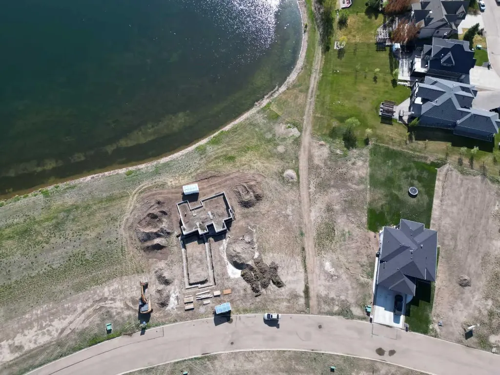 4 Kingfisher Estates Drive Lake Newell Resort AB T1R0Y5