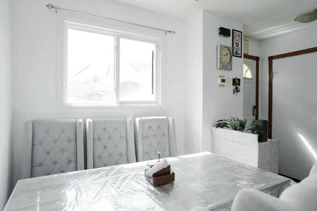 117 Ross Street Fort Mcmurray AB T9K 1B3
