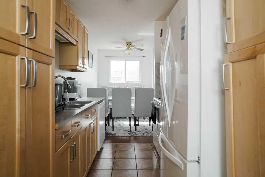 117 Ross Street Fort Mcmurray AB T9K 1B3