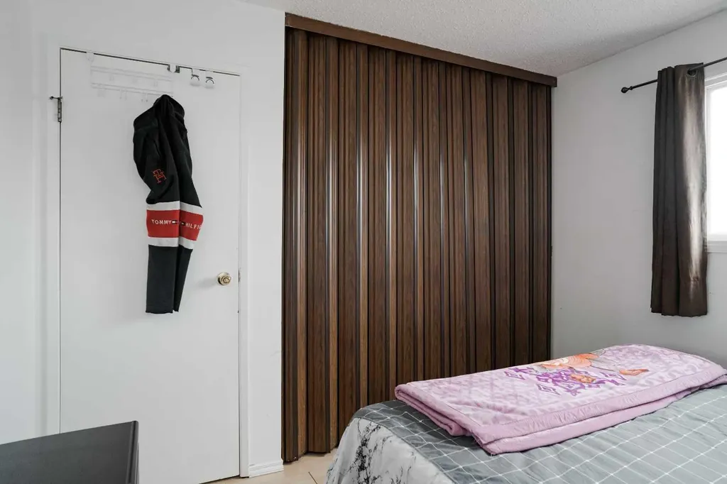 117 Ross Street Fort Mcmurray AB T9K 1B3