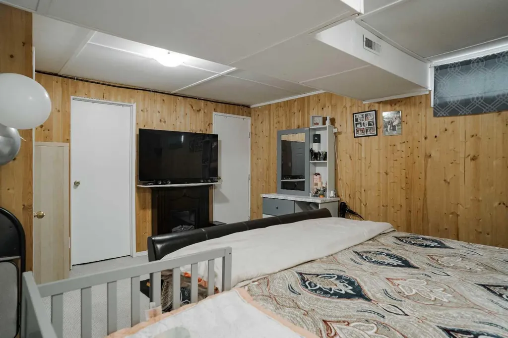 117 Ross Street Fort Mcmurray AB T9K 1B3