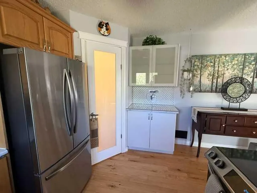 430 3 Avenue E Drumheller AB T0J 0Y4