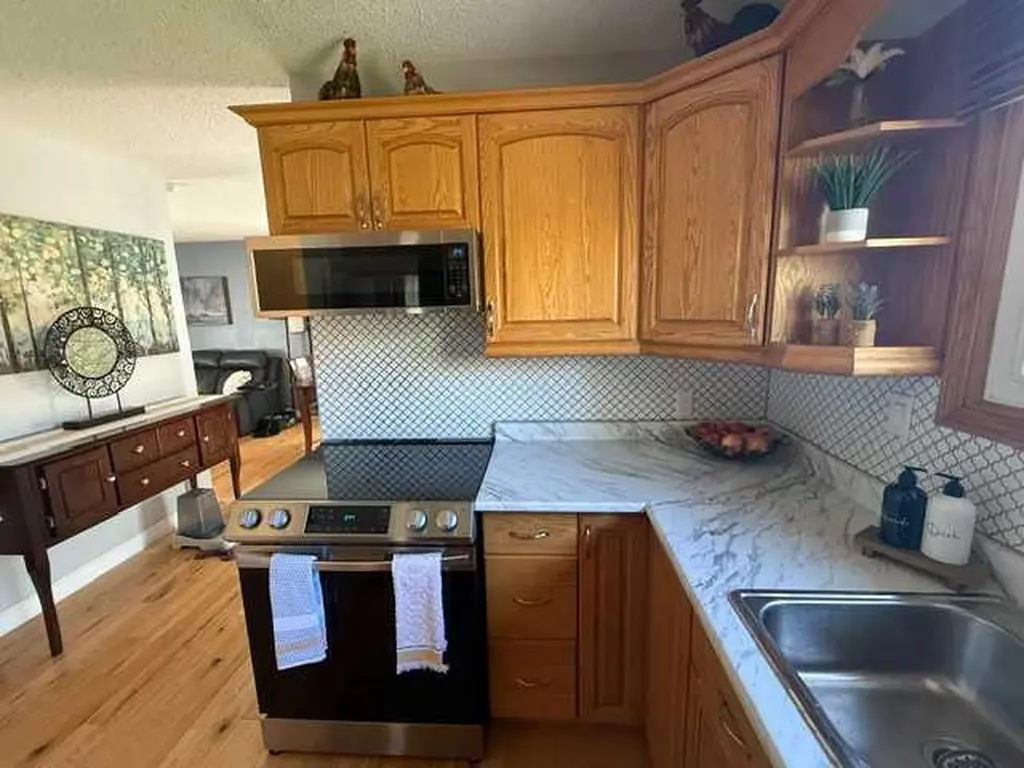 430 3 Avenue E Drumheller AB T0J 0Y4