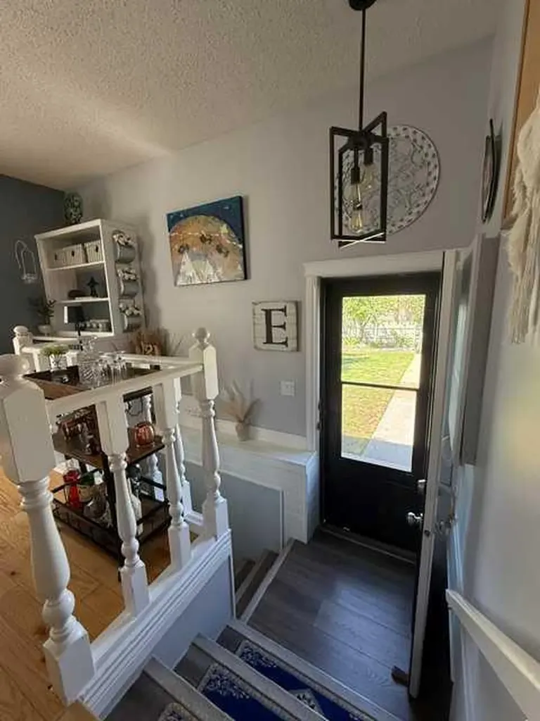 430 3 Avenue E Drumheller AB T0J 0Y4
