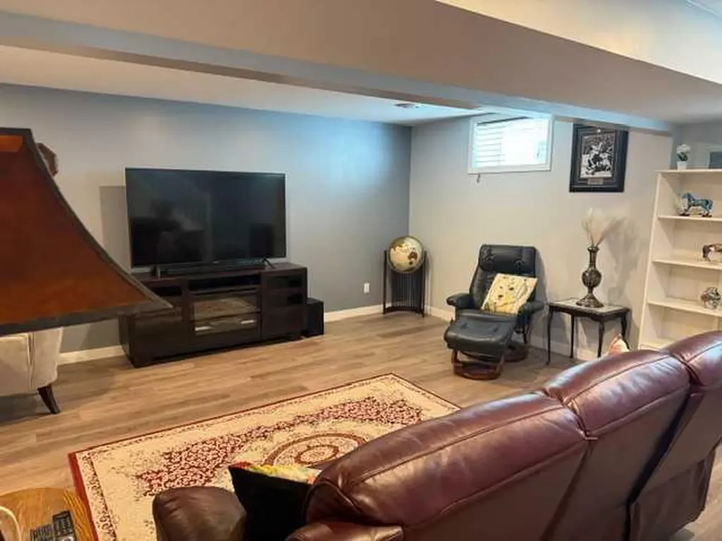 430 3 Avenue E Drumheller AB T0J 0Y4